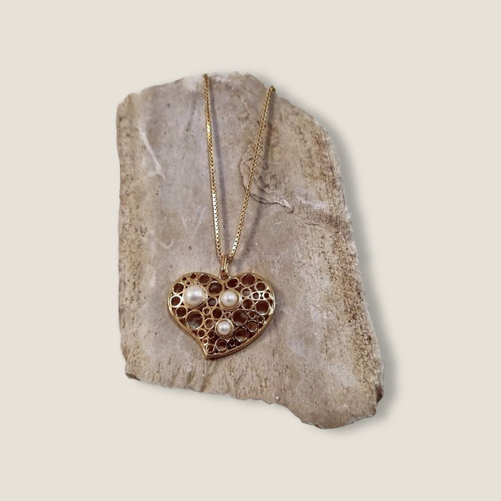 Heart Necklace | Gold and Pearls